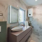 Apartment New -150m2 Penthouse With Shared Pool - Smaragd *