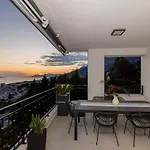 Apartment New -150m2 Penthouse With Shared Pool - Smaragd Makarska