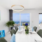 New -150m2 Penthouse With Shared Pool - Smaragd Apartment *