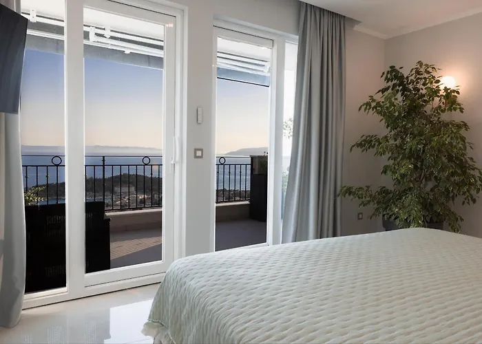 New -150m2 Penthouse With Shared Pool - Smaragd Daire