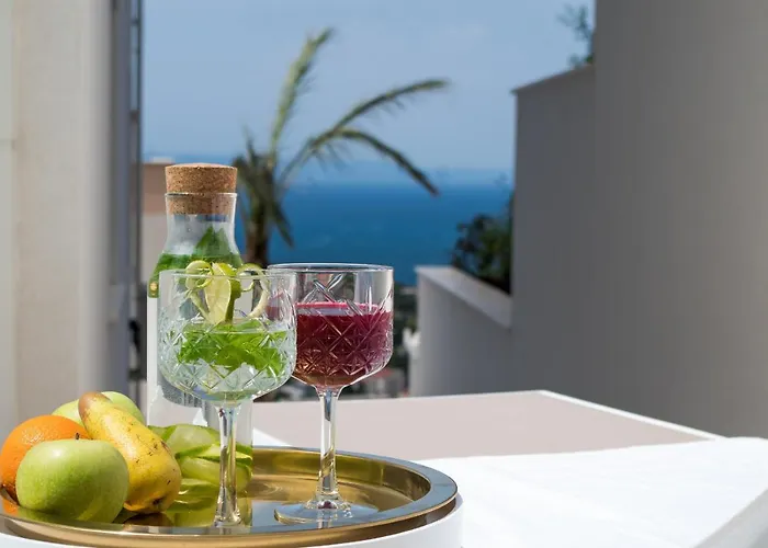 Daire New -150m2 Penthouse With Shared Pool - Smaragd Makarska