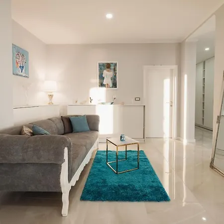 New -150m2 Penthouse With Shared Pool - Smaragd * Makarska