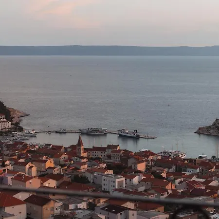 New -150m2 Penthouse With Shared Pool - Smaragd Appartement Makarska