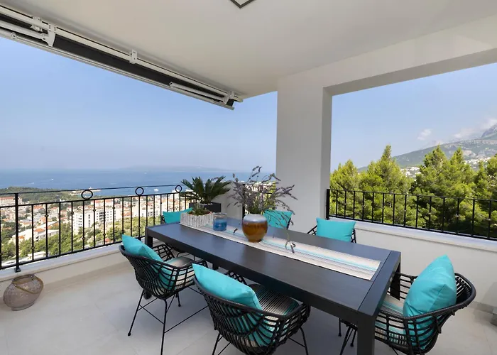 New -150m2 Penthouse With Shared Pool - Smaragd Apartmán