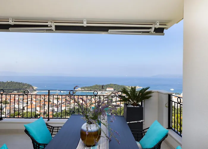 Apartment New -150m2 Penthouse With Shared Pool - Smaragd