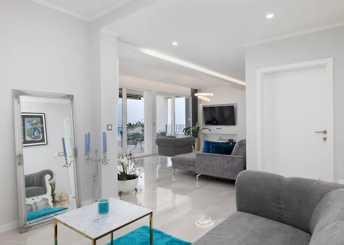 New -150m2 Penthouse With Shared Pool - Smaragd Makarska