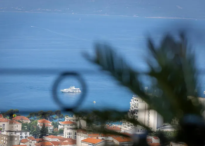 Apartment New -150m2 Penthouse With Shared Pool - Smaragd Makarska