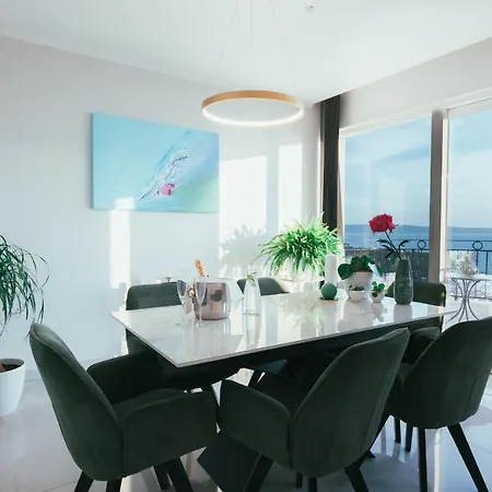 New -150m2 Penthouse With Shared Pool - Smaragd Makarska