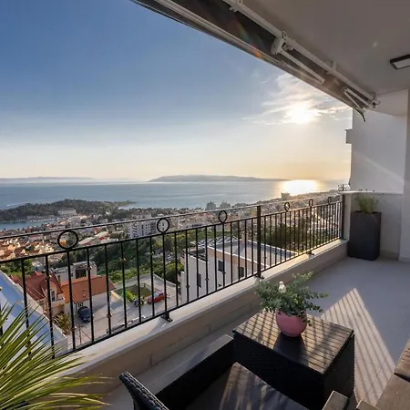 Lägenhet New -150m2 Penthouse With Shared Pool - Smaragd *