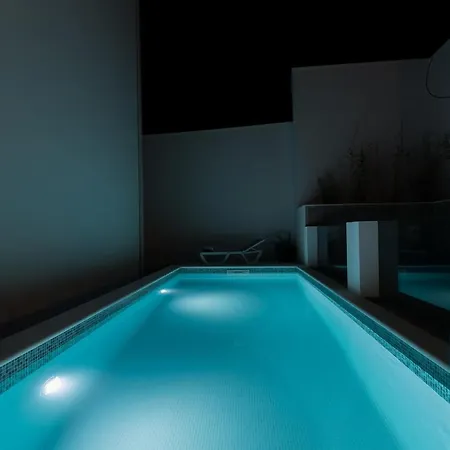 New -150m2 Penthouse With Shared Pool - Smaragd Lägenhet *