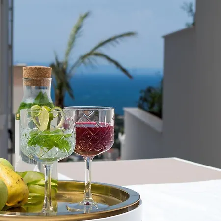 Lägenhet New -150m2 Penthouse With Shared Pool - Smaragd Makarska